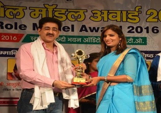 Indian Role Model Award to Sandeep Marwah