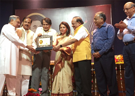 Sandeep Marwah Special Guest at Pandit Hari Sharma Award Function