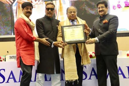 Hindi Cinema Samman for Ambassador of Venezuela