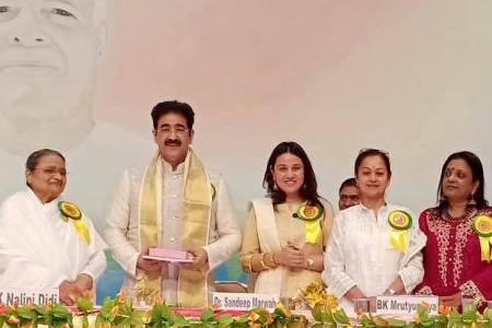Sandeep Marwah Inaugurated Cultural Festival at Mount Abu