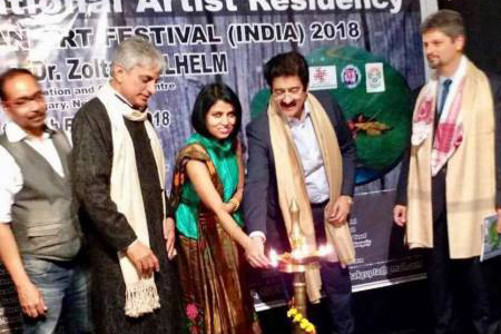 Sandeep Marwah Inaugurated Group show of Paintings
