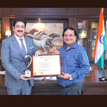 Rashtriya Gaurav Award for Sandeep Marwah