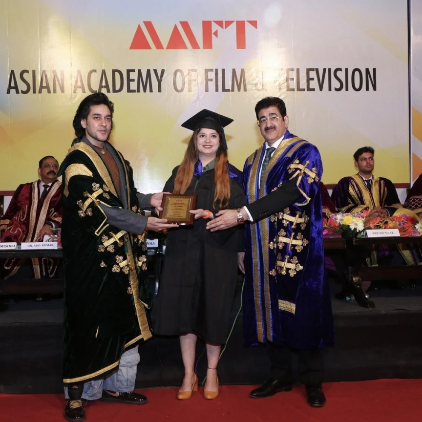 Renowned Media Personality Dr. Sandeep Marwah Inspires Outgoing Students of the 118th Batch at AAFT Convocation