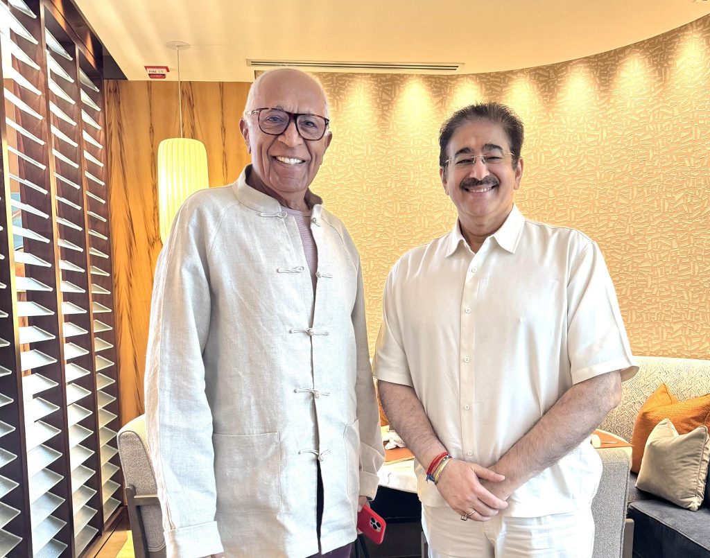 Sandeep Marwah Meets Ranjan Marwah in Hong Kong