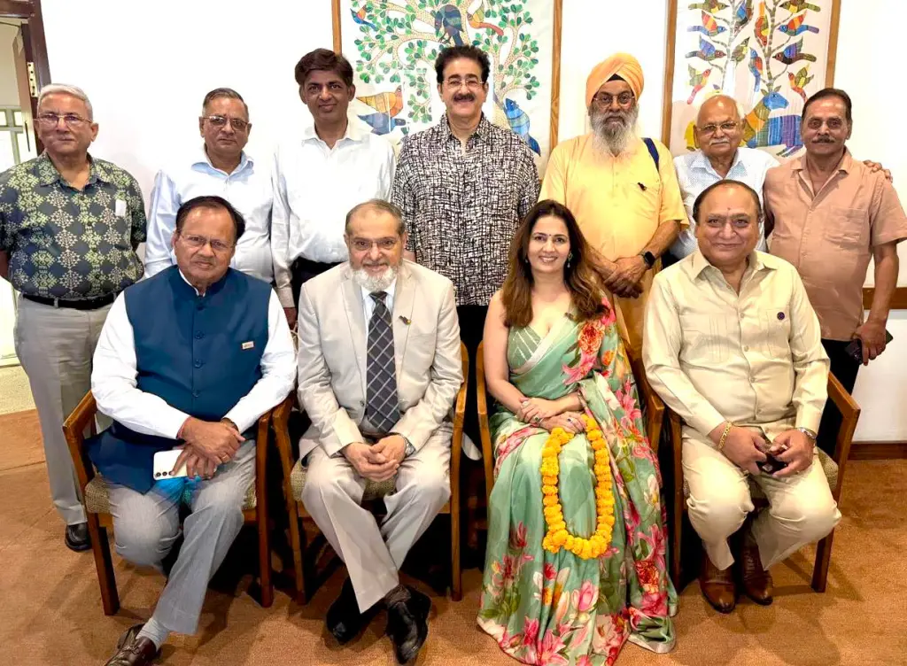 Rotary International E-Club of Winter Haven 6890 Plans Upcoming Year’s Activities at IIC